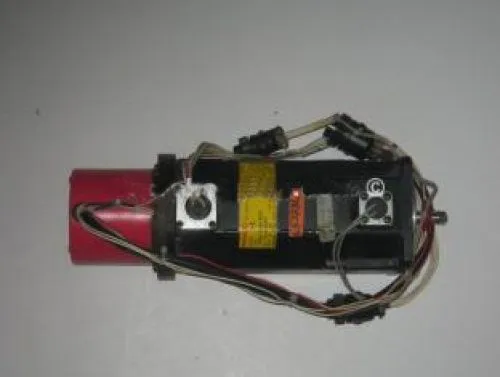 A06B-0522-B351 Fanuc (Фанук) AC сервомотор (серводвигатель) модель 1-0 3000P A06B-0522-B351 Fanuc (Фанук) AC сервомотор (серводвигатель) модель 1-0 3000P