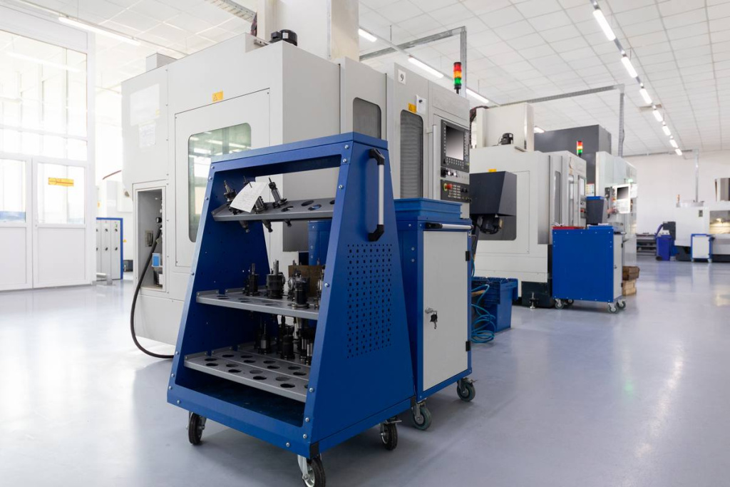 row-equipment-producing-metal-parts-works-photo-with-depth-field_tn.jpg row-equipment-producing-metal-parts-works-photo-with-depth-field_tn.jpg