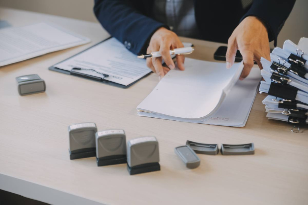 business-financing-accounting-banking-concept-businesswoman-doing-finances-calculate-about-cost-real-estate-investment-other-tax-system.jpg
